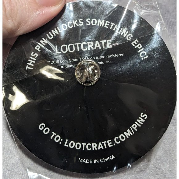 Bronze Trophy Loot Crate Loot Pin - Picture 2 of 2